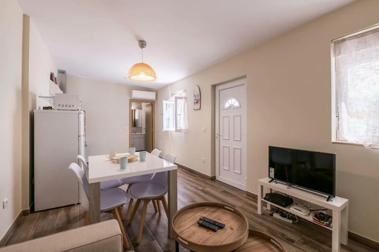 Lovelystay - Sweet Escape II - Backyard Quarteira