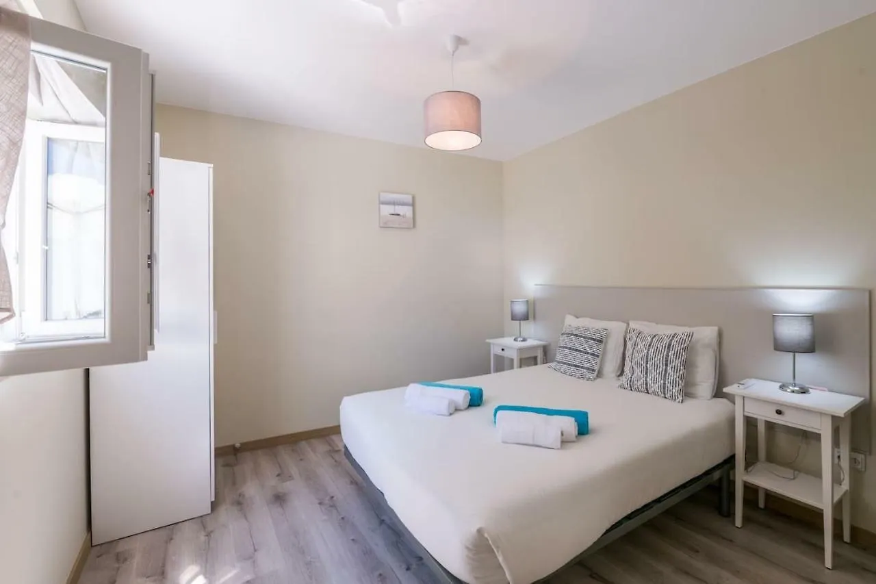 Lovelystay - Sweet Escape II - Backyard Quarteira Apartment